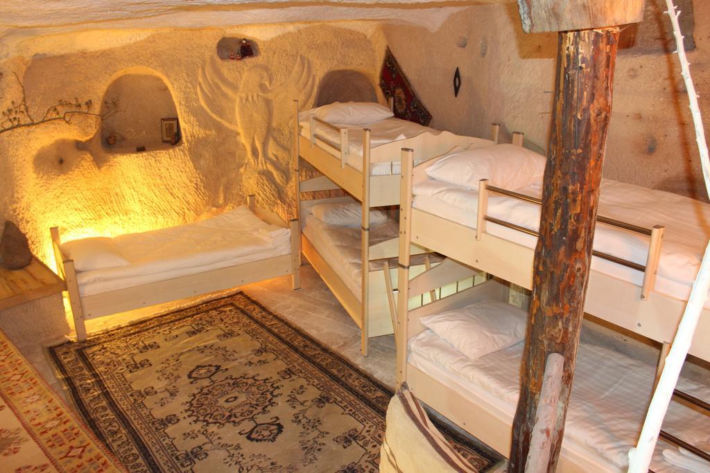 Stay In Peace Cave Hostel Göreme Room photo