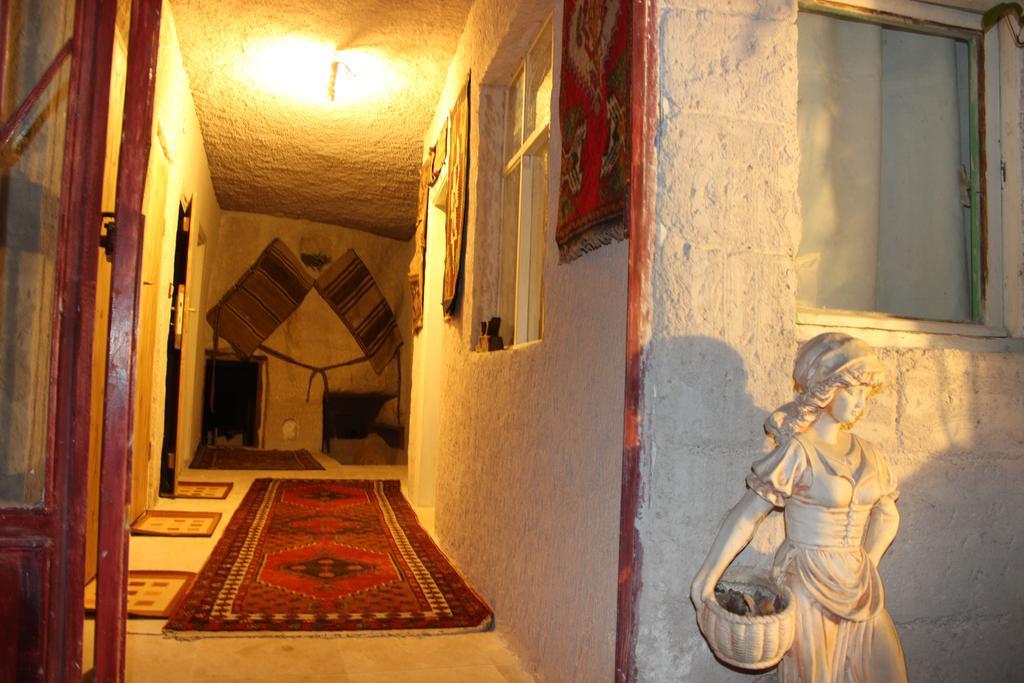 Stay In Peace Cave Hostel Göreme Exterior photo