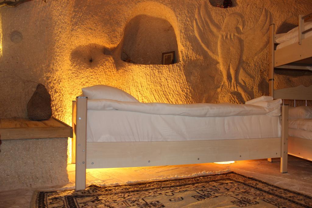 Stay In Peace Cave Hostel Göreme Room photo
